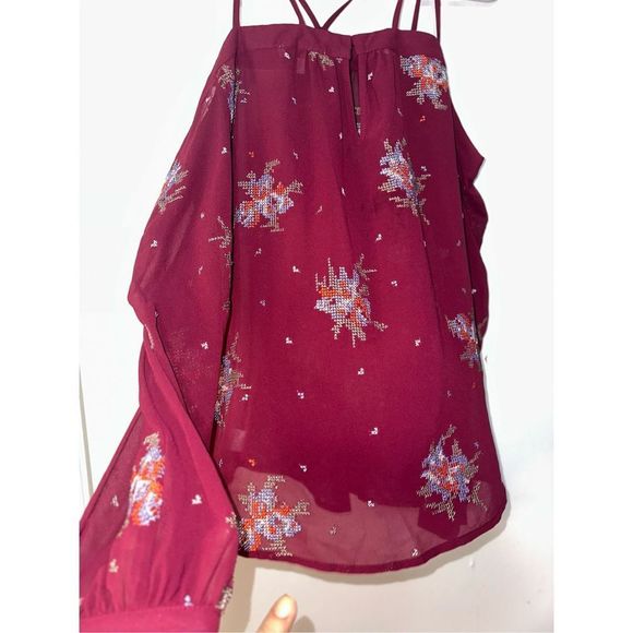 Ro & DE Women's Red W/ Green Blue Orange White Cross-stitch Accent Top,  M - Picture 6 of 7